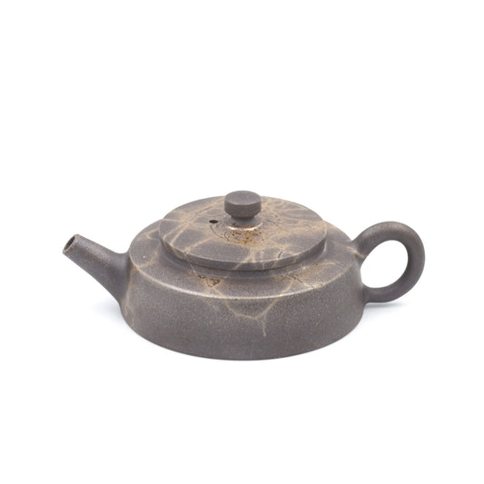 A Tokoname Mogake Kyusu (teapot) by Gafu Ito. 伊藤雅風　常滑　藻掛　急須 平角形 茶銚